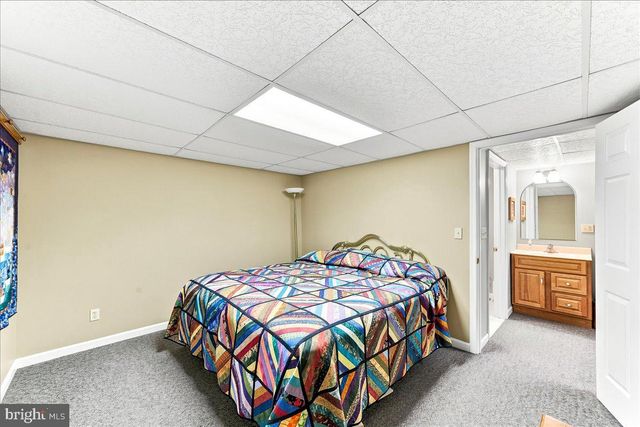 300 SLEEPY HOLLOW RD, Nottingham, PA 19362