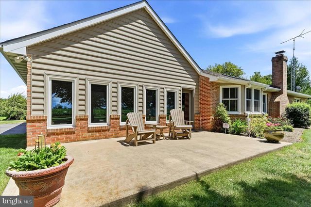 300 SLEEPY HOLLOW RD, Nottingham, PA 19362