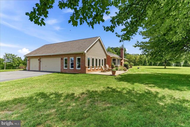 300 SLEEPY HOLLOW RD, Nottingham, PA 19362