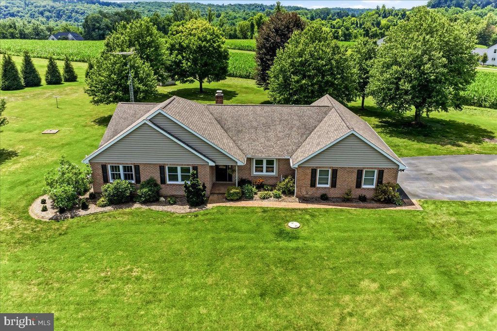 300 SLEEPY HOLLOW RD, Nottingham, PA 19362