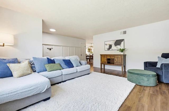 2034 Braidwood Street, El Cajon, CA 92020