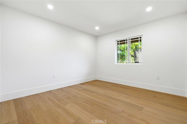 18912 Halsted Street, Northridge, CA 91324