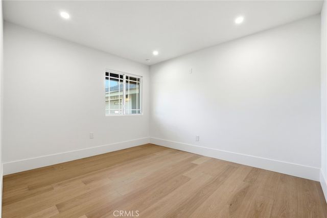 18912 Halsted Street, Northridge, CA 91324
