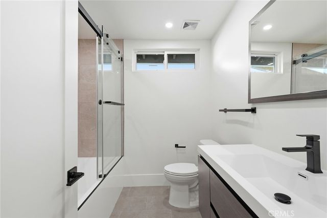 18912 Halsted Street, Northridge, CA 91324