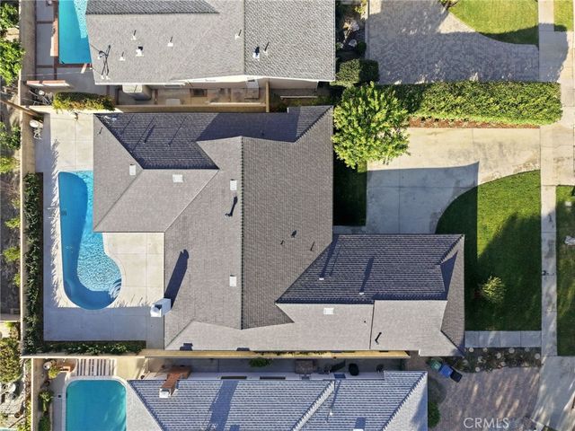 18912 Halsted Street, Northridge, CA 91324