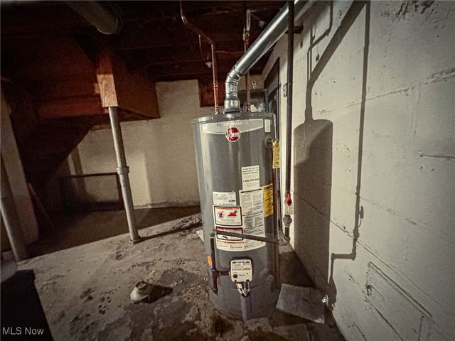 20612 Hillgrove Avenue, Maple Heights, OH 44137