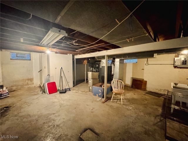 20612 Hillgrove Avenue, Maple Heights, OH 44137