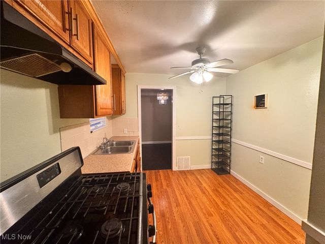 20612 Hillgrove Avenue, Maple Heights, OH 44137