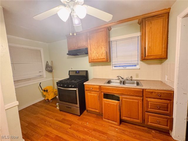 20612 Hillgrove Avenue, Maple Heights, OH 44137