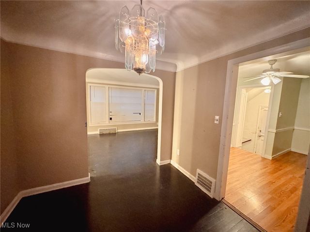 20612 Hillgrove Avenue, Maple Heights, OH 44137