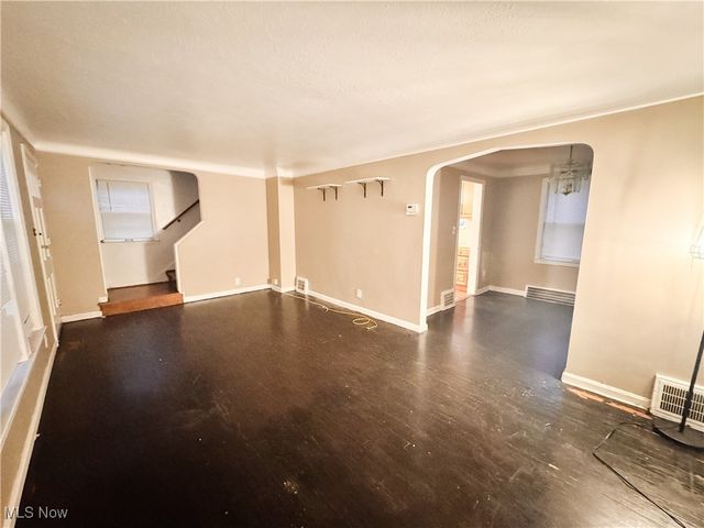 20612 Hillgrove Avenue, Maple Heights, OH 44137