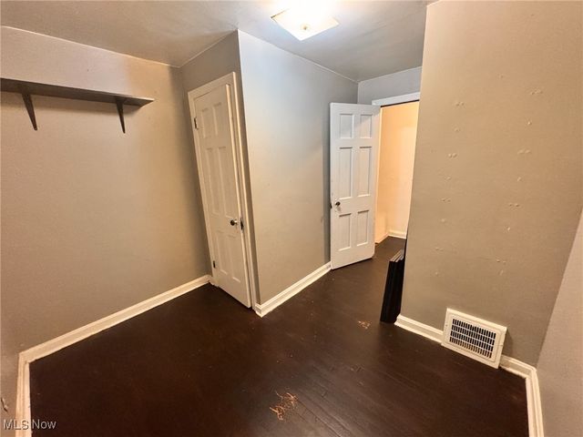 20612 Hillgrove Avenue, Maple Heights, OH 44137