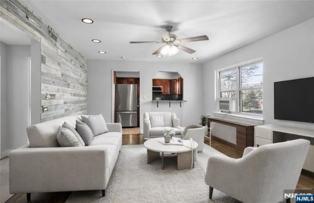 418 Esplanade 6, Hackensack, NJ 07601