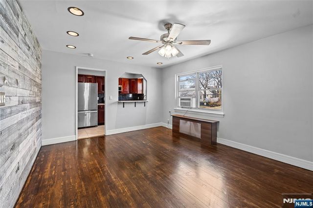 418 Esplanade 6, Hackensack, NJ 07601