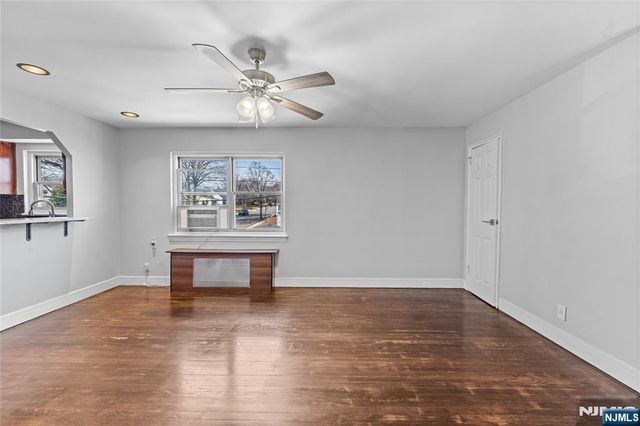 418 Esplanade 6, Hackensack, NJ 07601