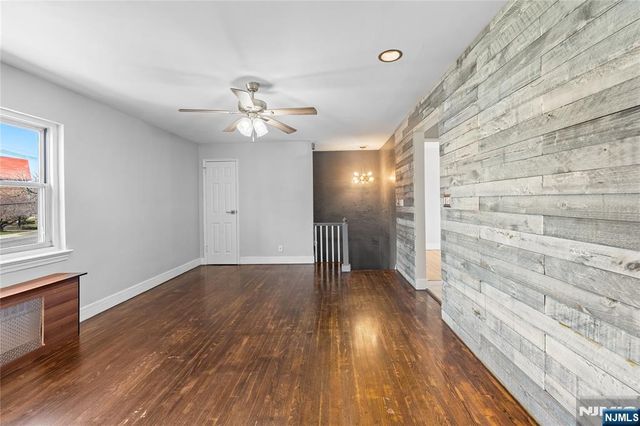 418 Esplanade 6, Hackensack, NJ 07601