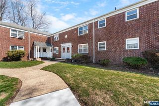 418 Esplanade 6, Hackensack, NJ 07601