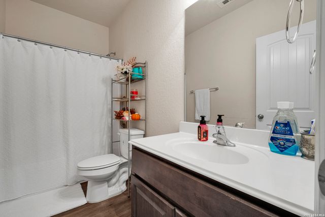 2826 High Castle, San Antonio, TX 78245