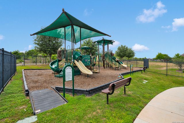 2826 High Castle, San Antonio, TX 78245