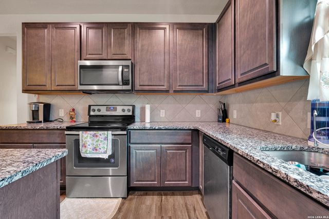 2826 High Castle, San Antonio, TX 78245