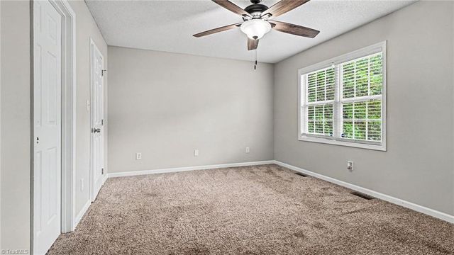 2 Leaf Ridge Court, Thomasville, NC 27360
