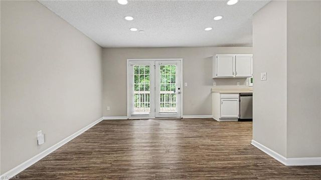 2 Leaf Ridge Court, Thomasville, NC 27360