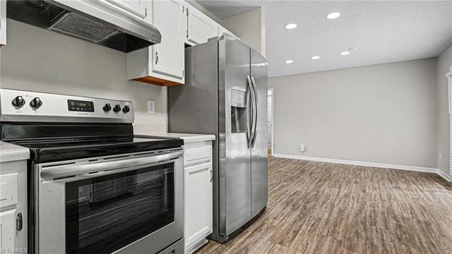 2 Leaf Ridge Court, Thomasville, NC 27360
