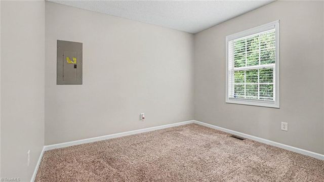 2 Leaf Ridge Court, Thomasville, NC 27360