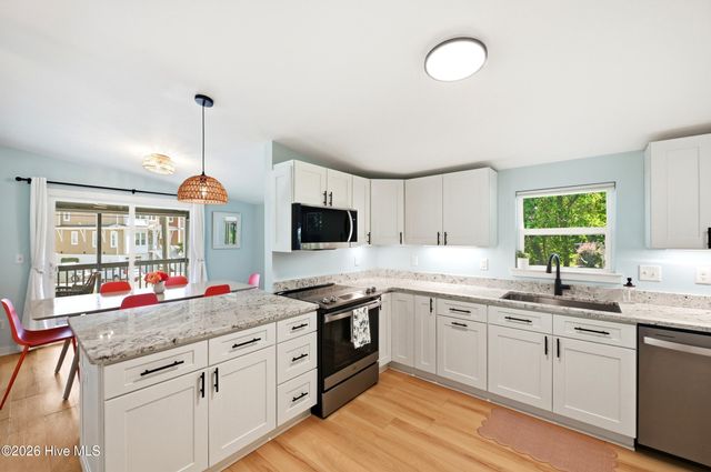 1510 Kings Landing Road, Hampstead, NC 28443