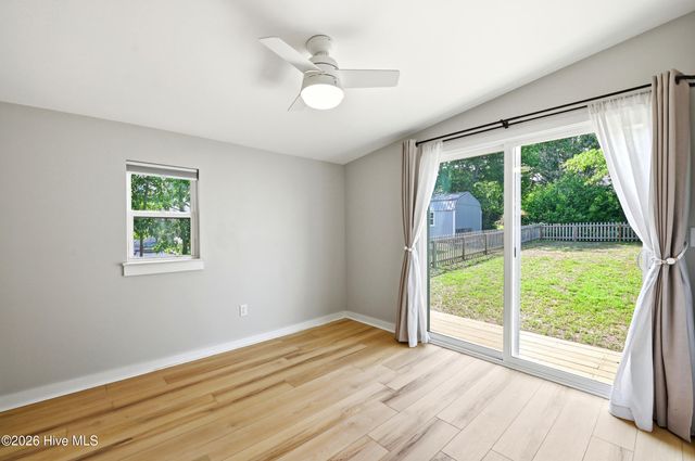 1510 Kings Landing Road, Hampstead, NC 28443
