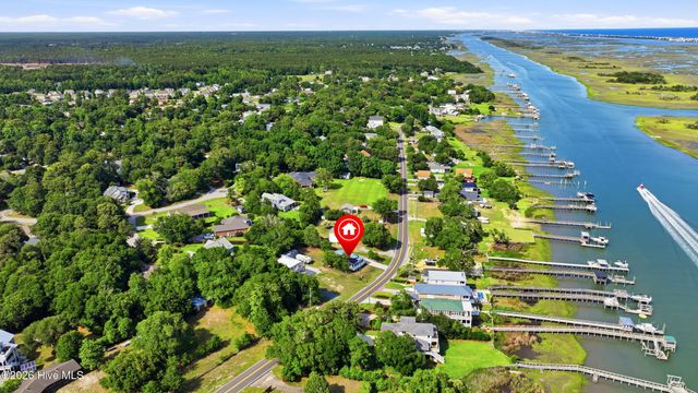 1510 Kings Landing Road, Hampstead, NC 28443