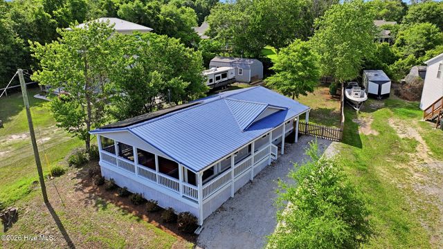 1510 Kings Landing Road, Hampstead, NC 28443