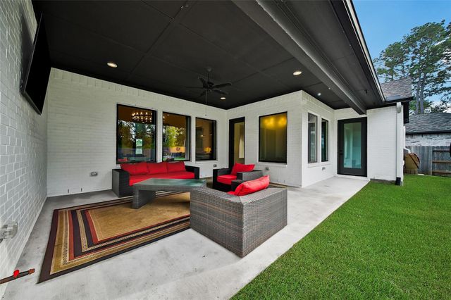 16011 Bonjour Boulevard, Conroe, TX 77302