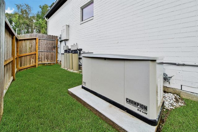 16011 Bonjour Boulevard, Conroe, TX 77302