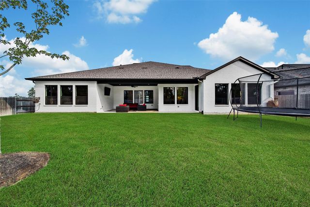 16011 Bonjour Boulevard, Conroe, TX 77302