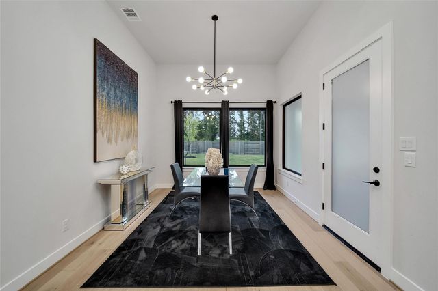 16011 Bonjour Boulevard, Conroe, TX 77302