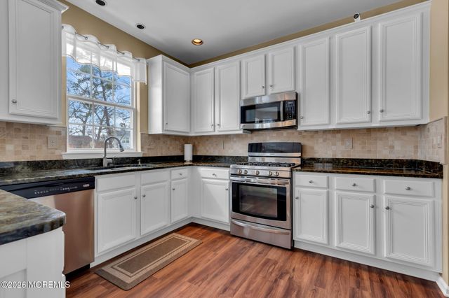 1267 Black Birch Court, Toms River, NJ 08753