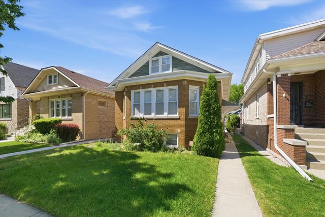 6126 W Roscoe Street, Chicago, IL 60634