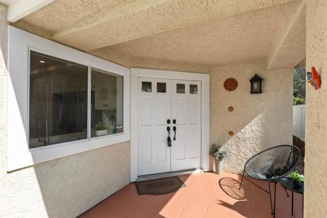 1158 Brioso Court, Vista, CA 92081