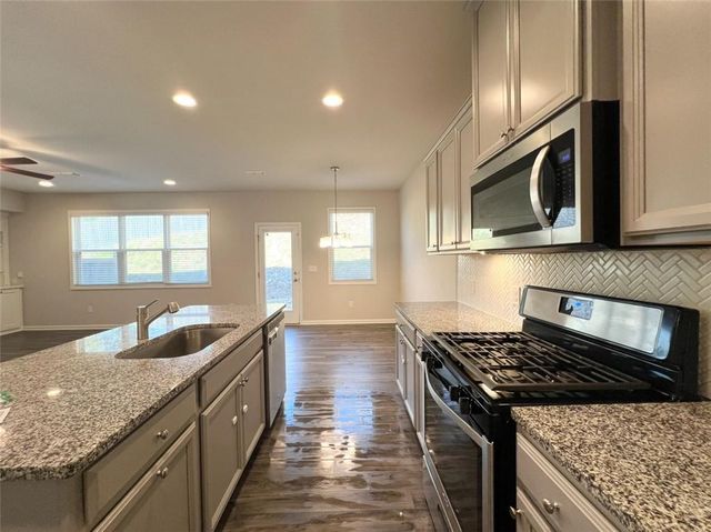 1865 Parkades SW Path, Marietta, GA 30008