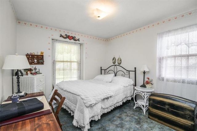 3908 Woodbury Street, Independence, MO 64055