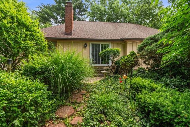 3908 Woodbury Street, Independence, MO 64055
