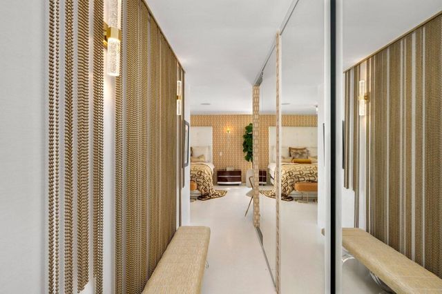 1030 San Rafael Lane, Pasadena, CA 91105