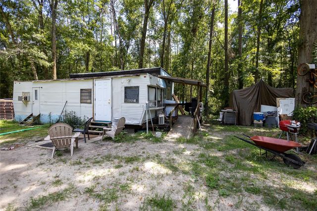18864 N HIGHWAY 329, Micanopy, FL 32667