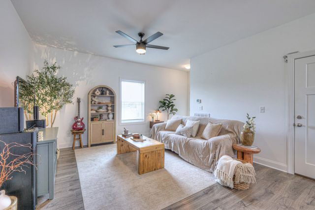 2149 Pocahontas Rd, Morrison, TN 37357