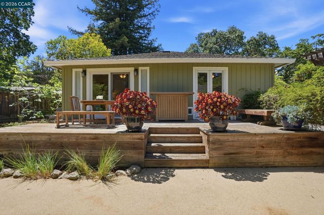 2024 Walnut Blvd, Walnut Creek, CA 94597