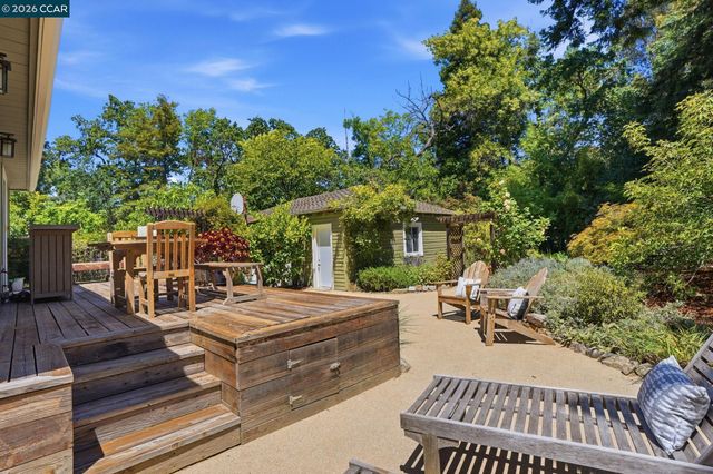2024 Walnut Blvd, Walnut Creek, CA 94597