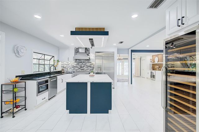 4202 DEEPWATER LANE, Tampa, FL 33615