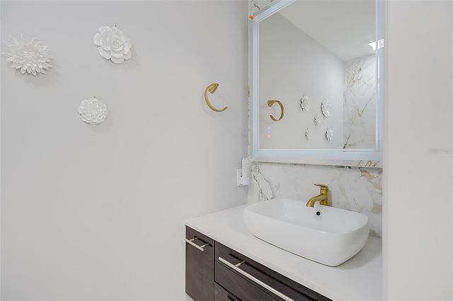 4202 DEEPWATER LANE, Tampa, FL 33615