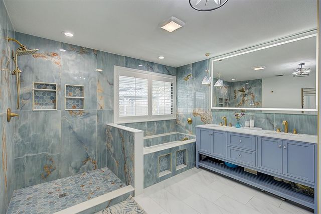 4202 DEEPWATER LANE, Tampa, FL 33615